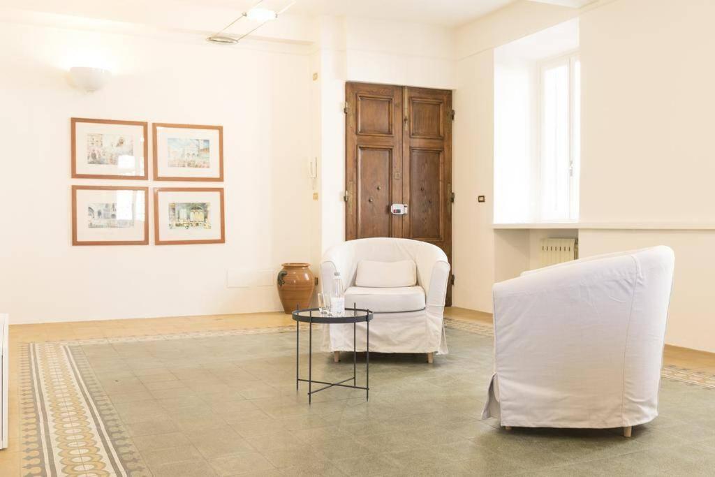 ルッカMario'S Apartament With Ac And Wifiアパートメント エクステリア 写真